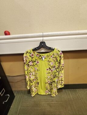 Isaac Mizrahi Yellow Floral V-Neck Tunic